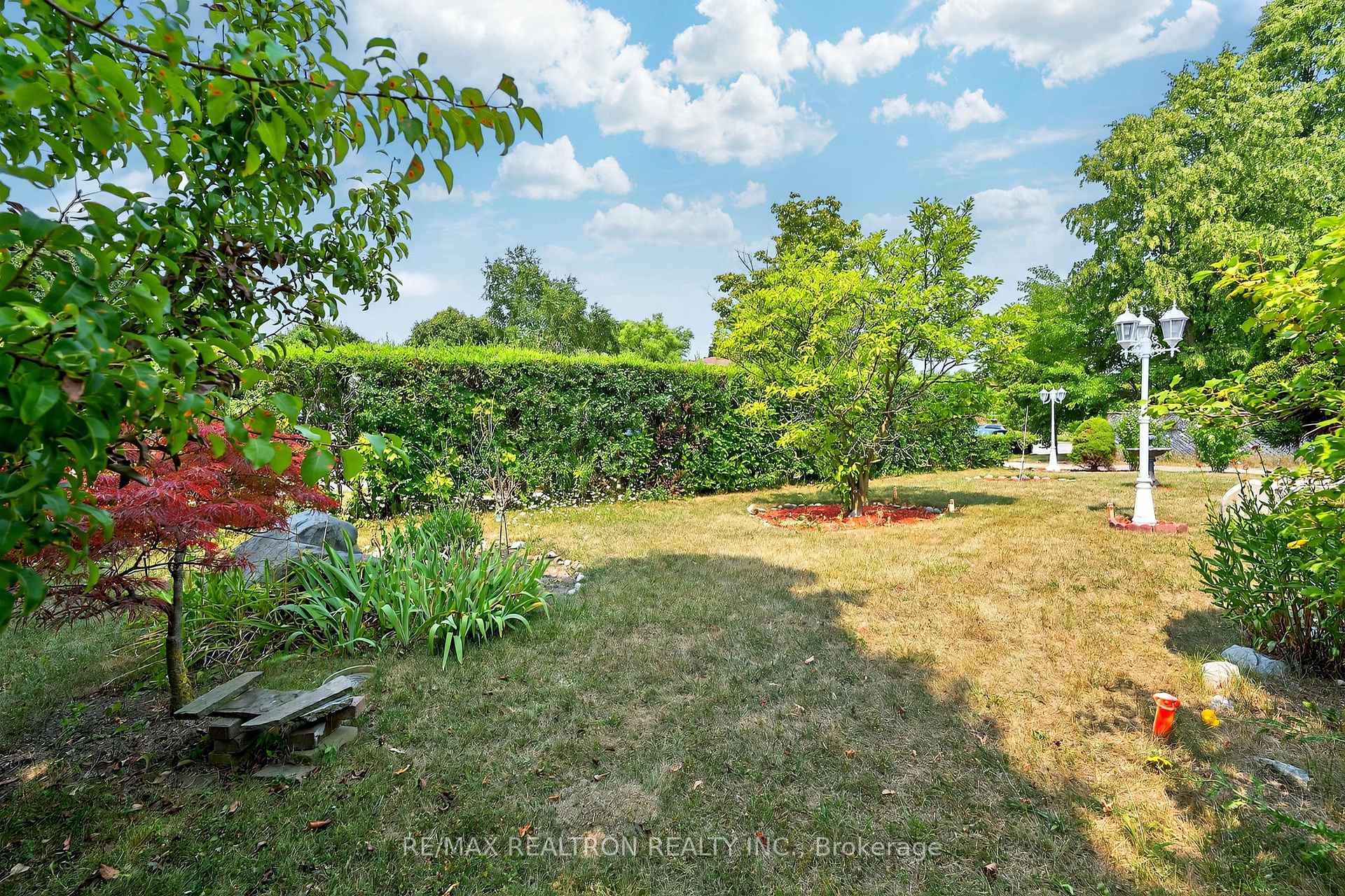Photo 10 of 356 Burrows Hall Boulevard, Scarborough, Malvern — HOMEH