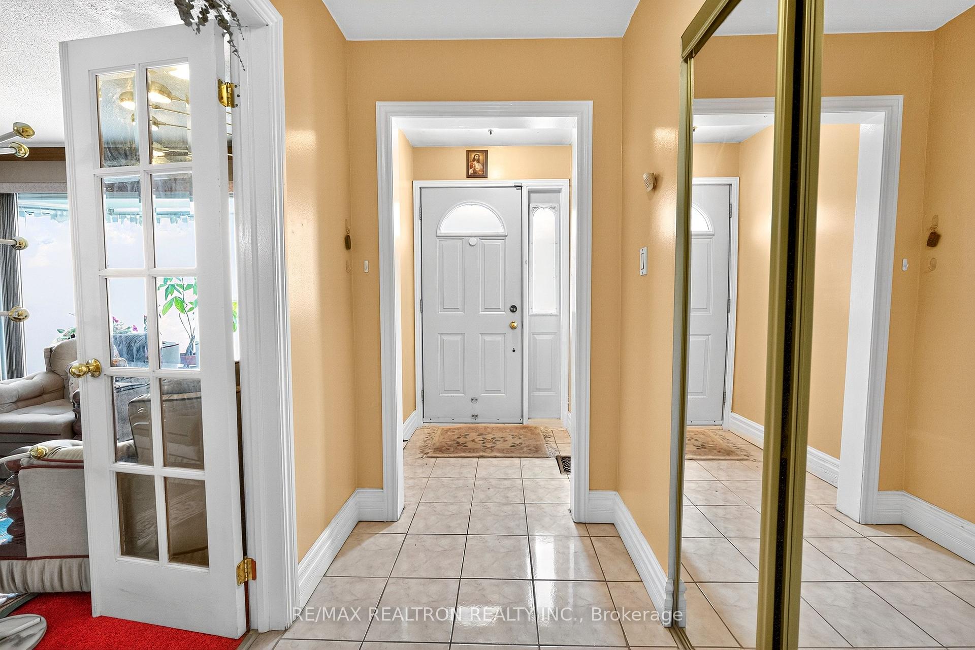 Photo 12 of 356 Burrows Hall Boulevard, Scarborough, Malvern — HOMEH