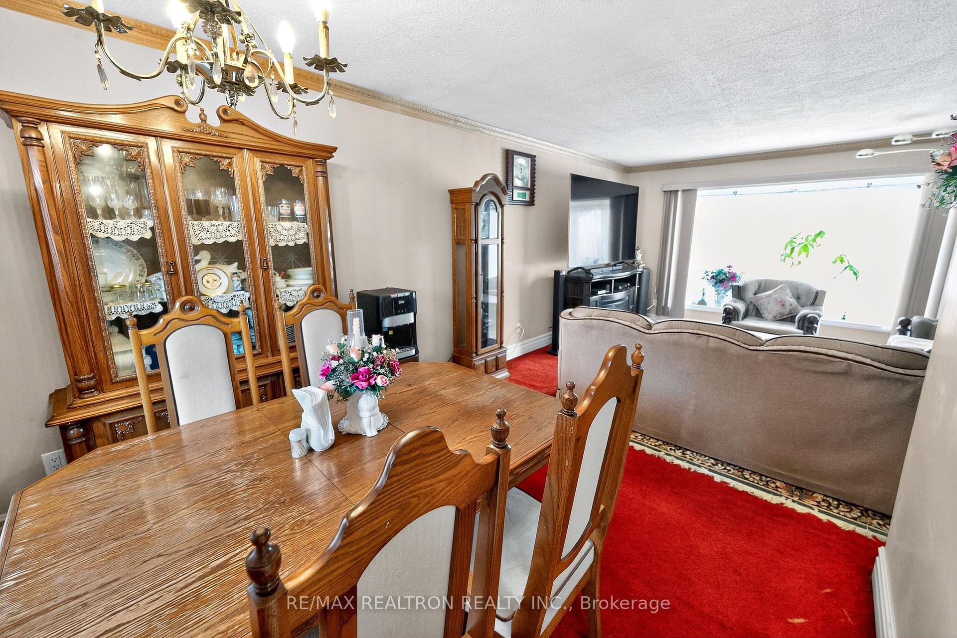 Photo 17 of 356 Burrows Hall Boulevard, Scarborough, Malvern — HOMEH
