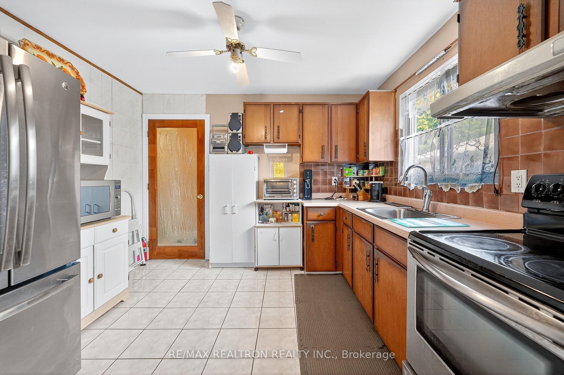 Photo 18 of 356 Burrows Hall Boulevard, Scarborough, Malvern — HOMEH