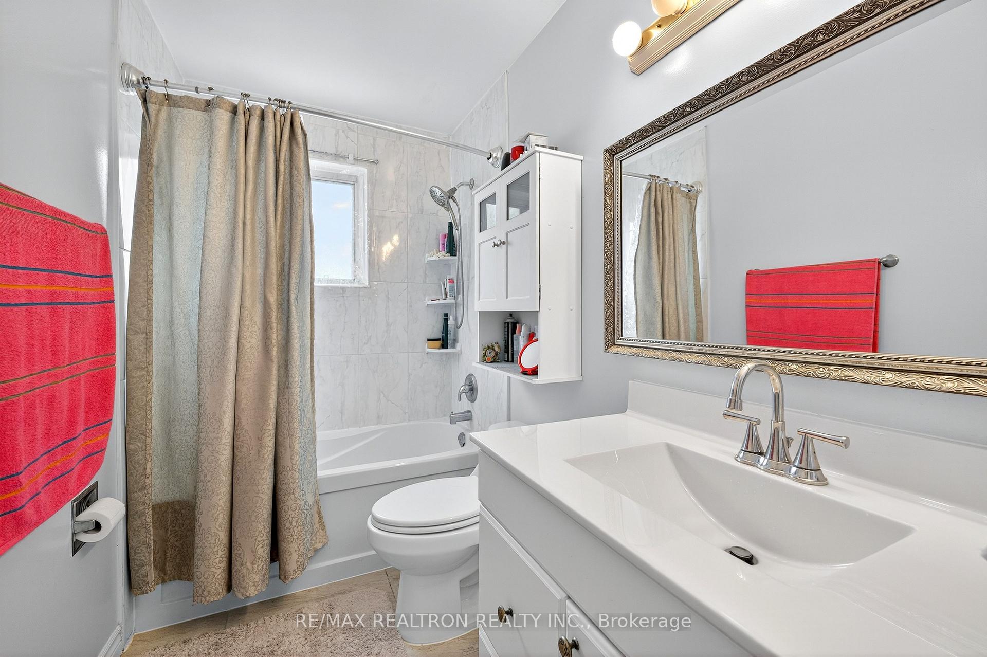Photo 24 of 356 Burrows Hall Boulevard, Scarborough, Malvern — HOMEH
