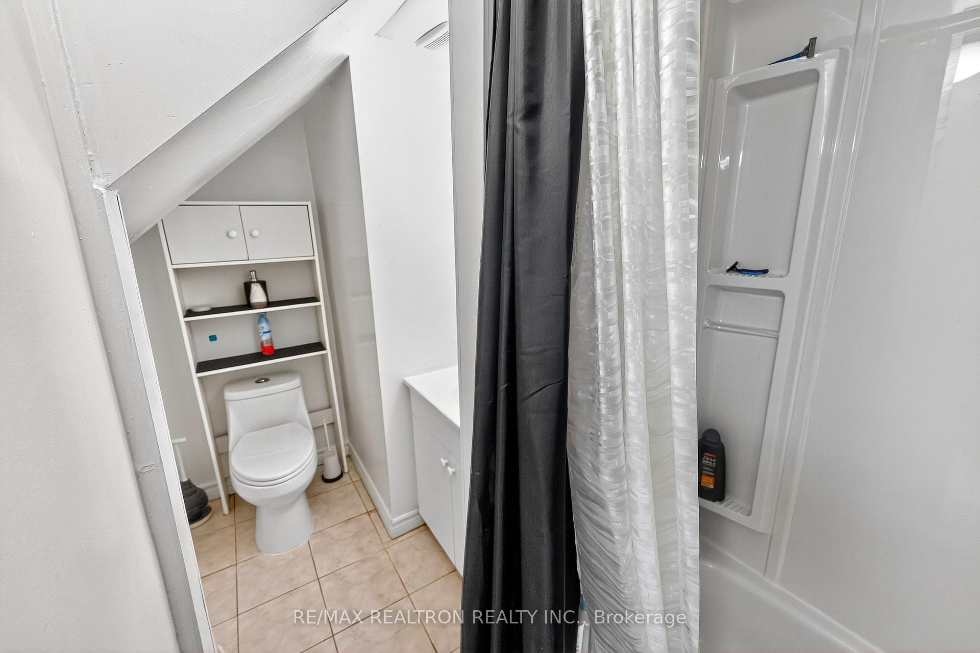Photo 35 of 356 Burrows Hall Boulevard, Scarborough, Malvern — HOMEH