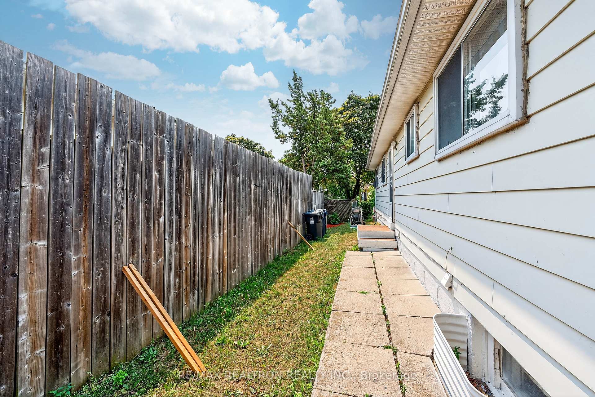 Photo 41 of 356 Burrows Hall Boulevard, Scarborough, Malvern — HOMEH