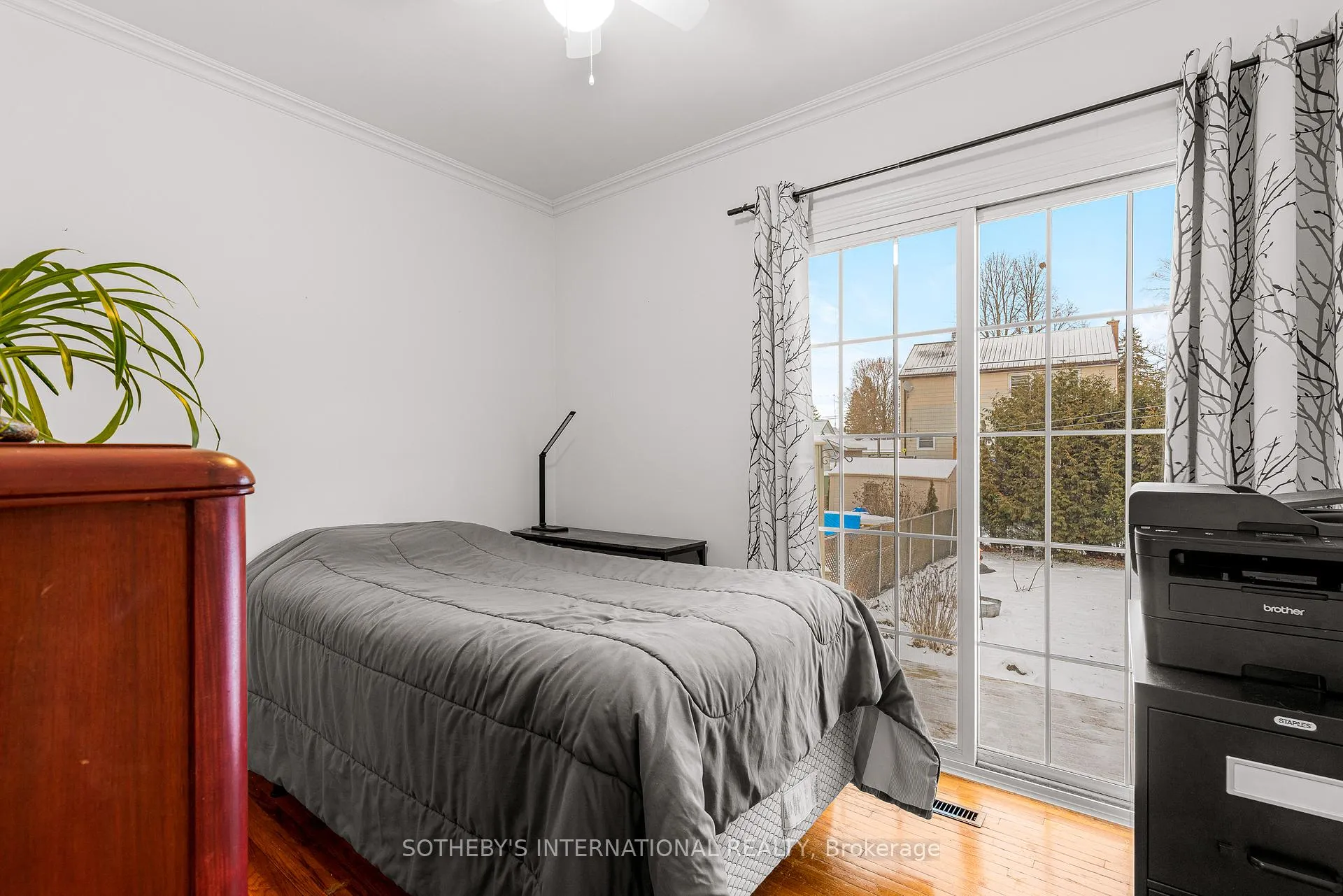 Photo 16 of 27 Wright Crescent, Brockville — HOMEH