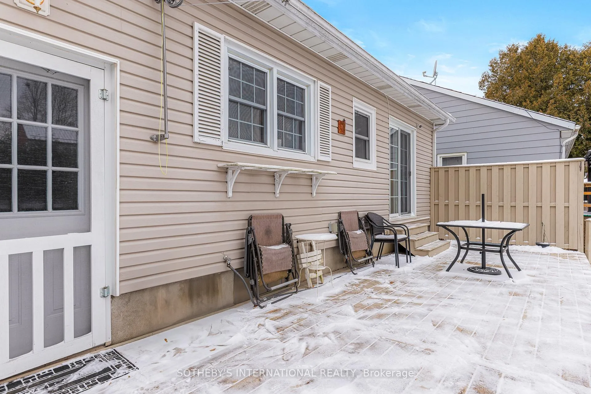 Photo 30 of 27 Wright Crescent, Brockville — HOMEH
