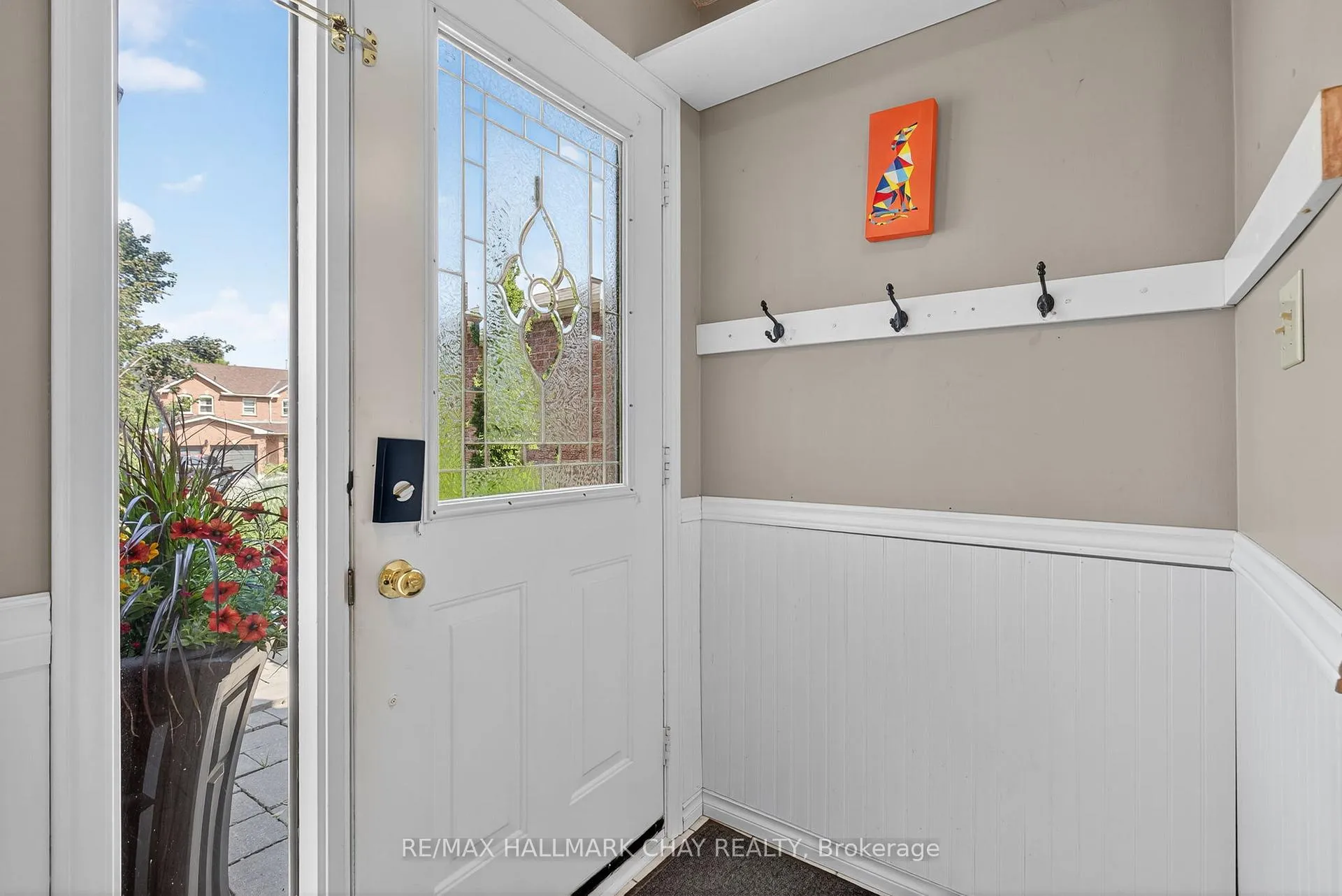 Photo 7 of 49 Mcdougall Drive, Barrie, West Bayfield — HOMEH