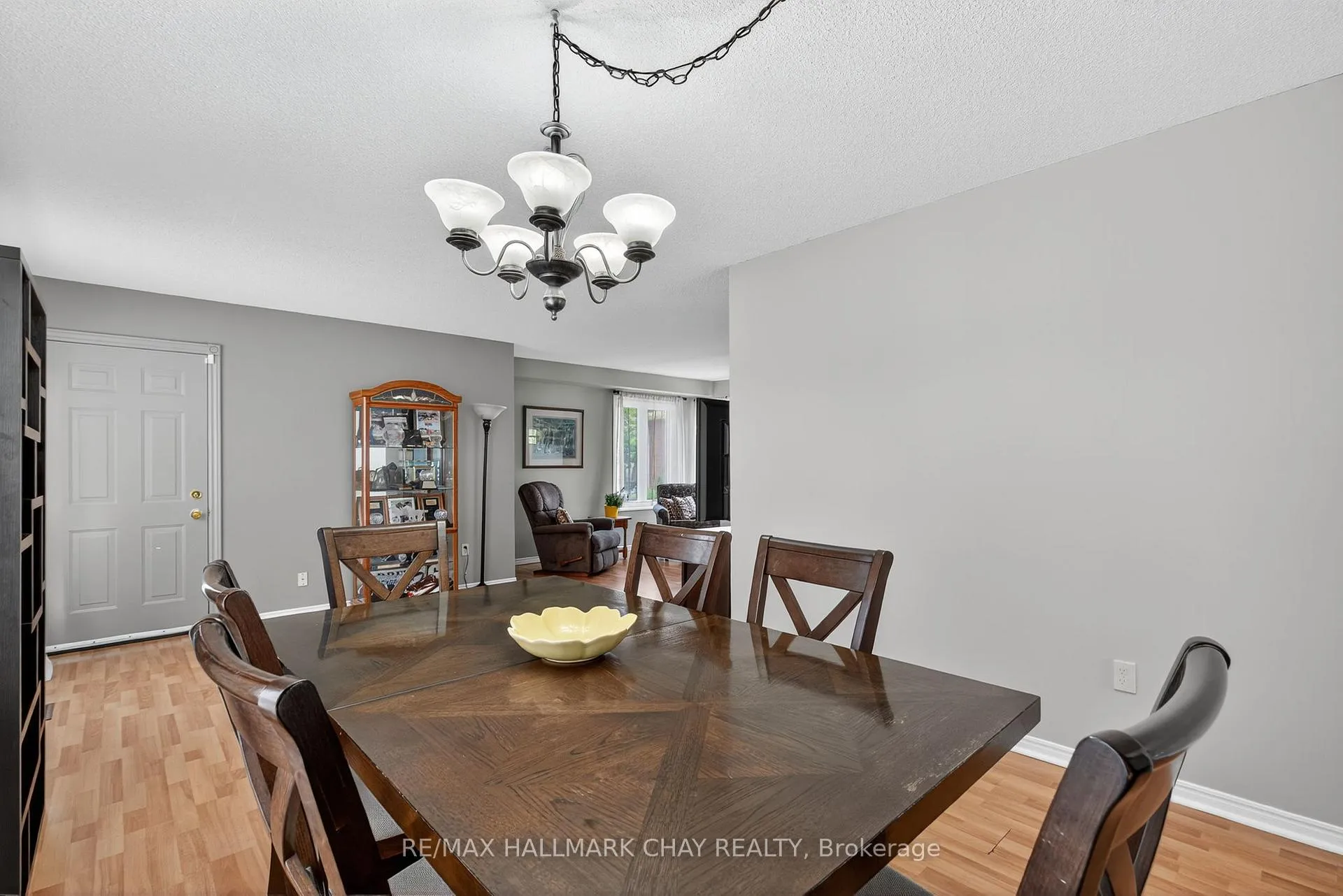 Photo 20 of 49 Mcdougall Drive, Barrie, West Bayfield — HOMEH