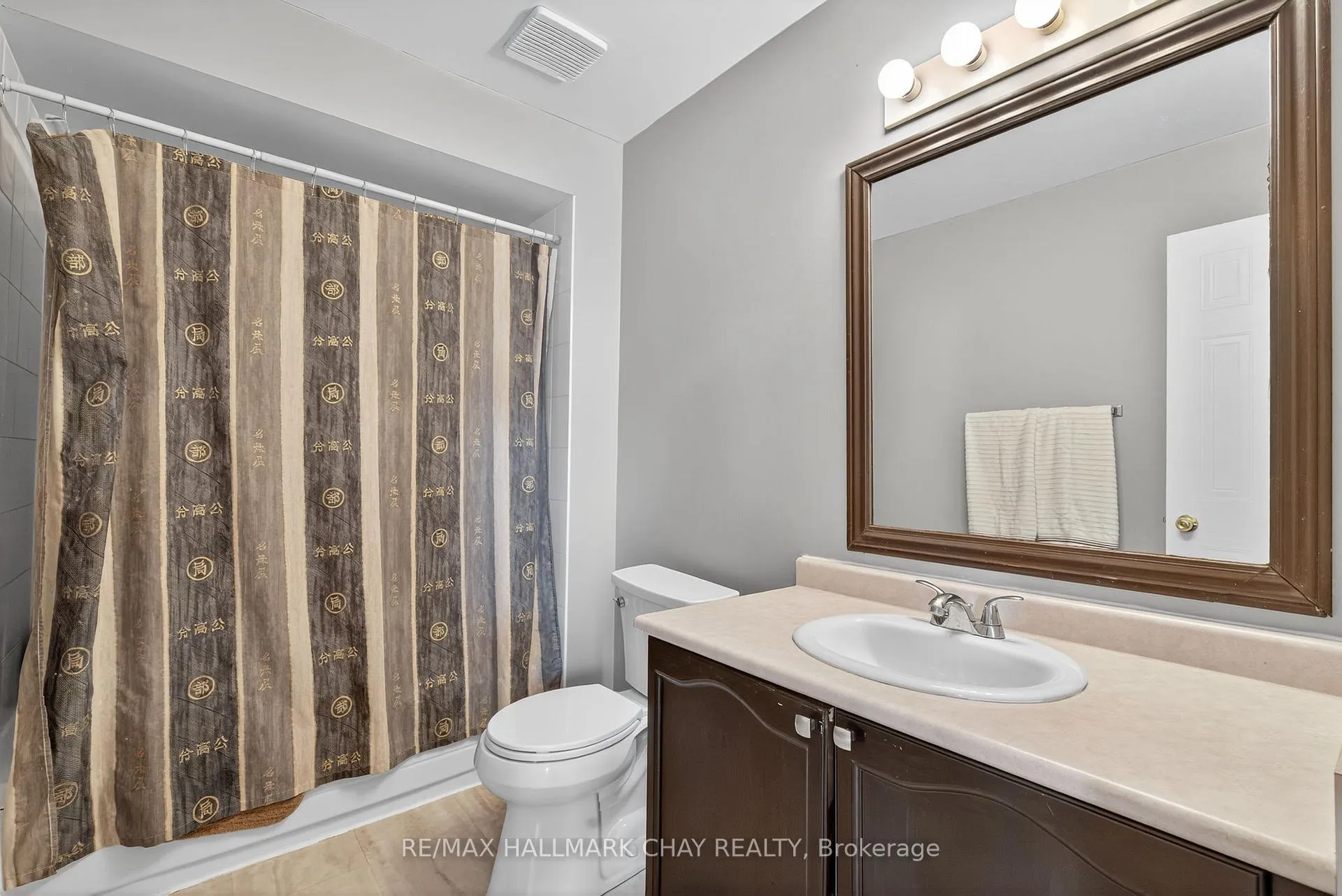 Photo 30 of 49 Mcdougall Drive, Barrie, West Bayfield — HOMEH