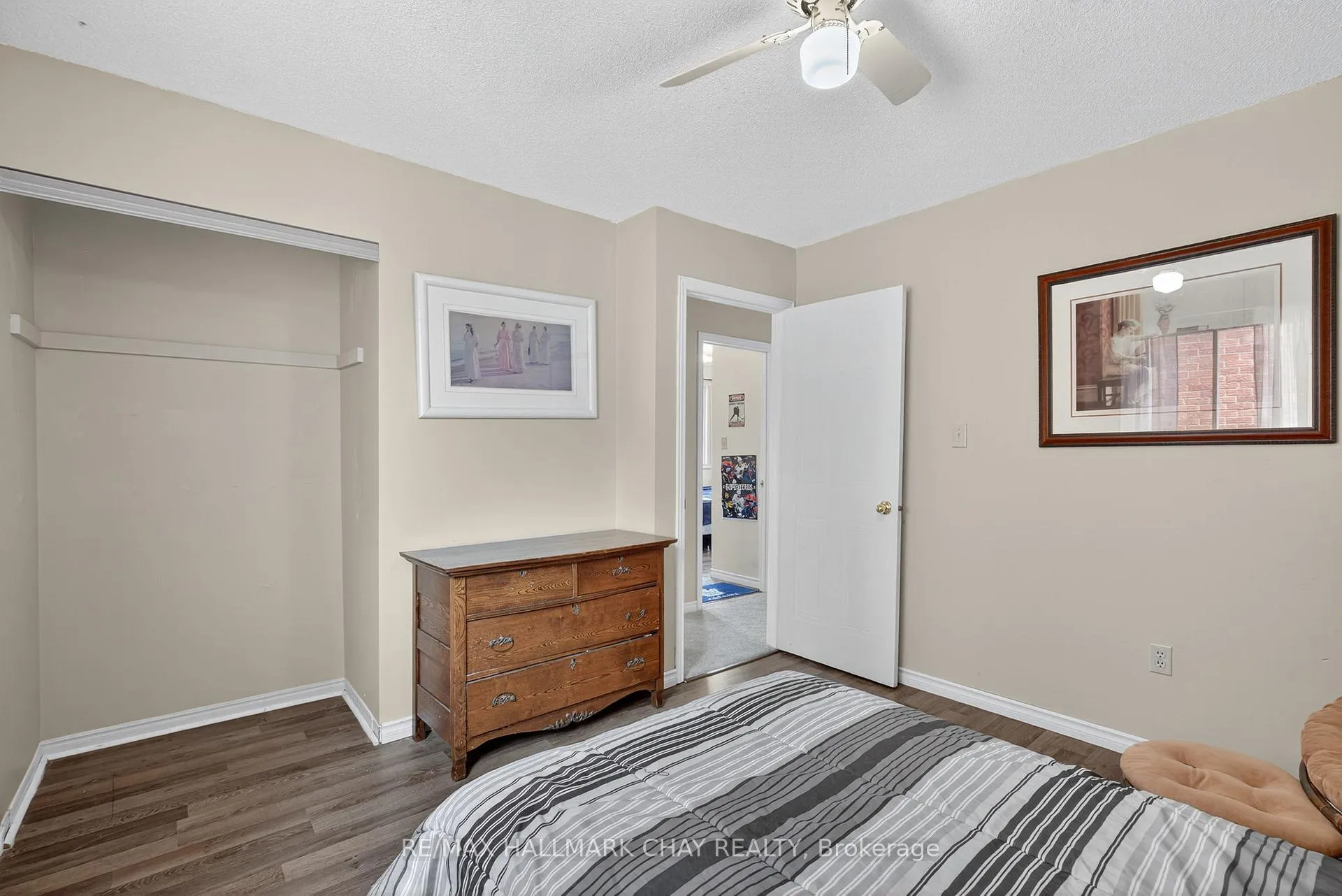 Photo 32 of 49 Mcdougall Drive, Barrie, West Bayfield — HOMEH