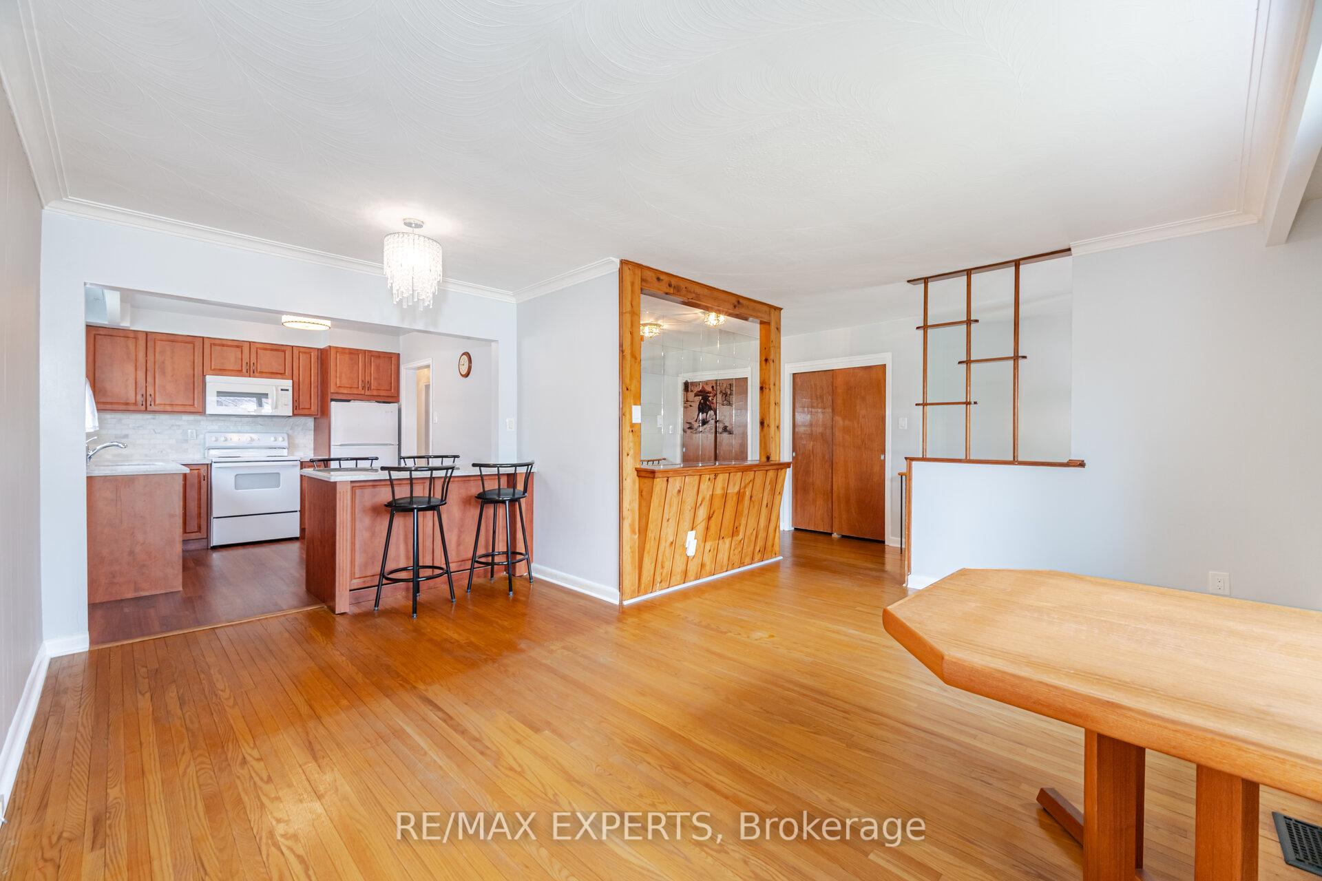 Photo 10 of 61 Sharbot Avenue, Scarborough, Woburn — HOMEH