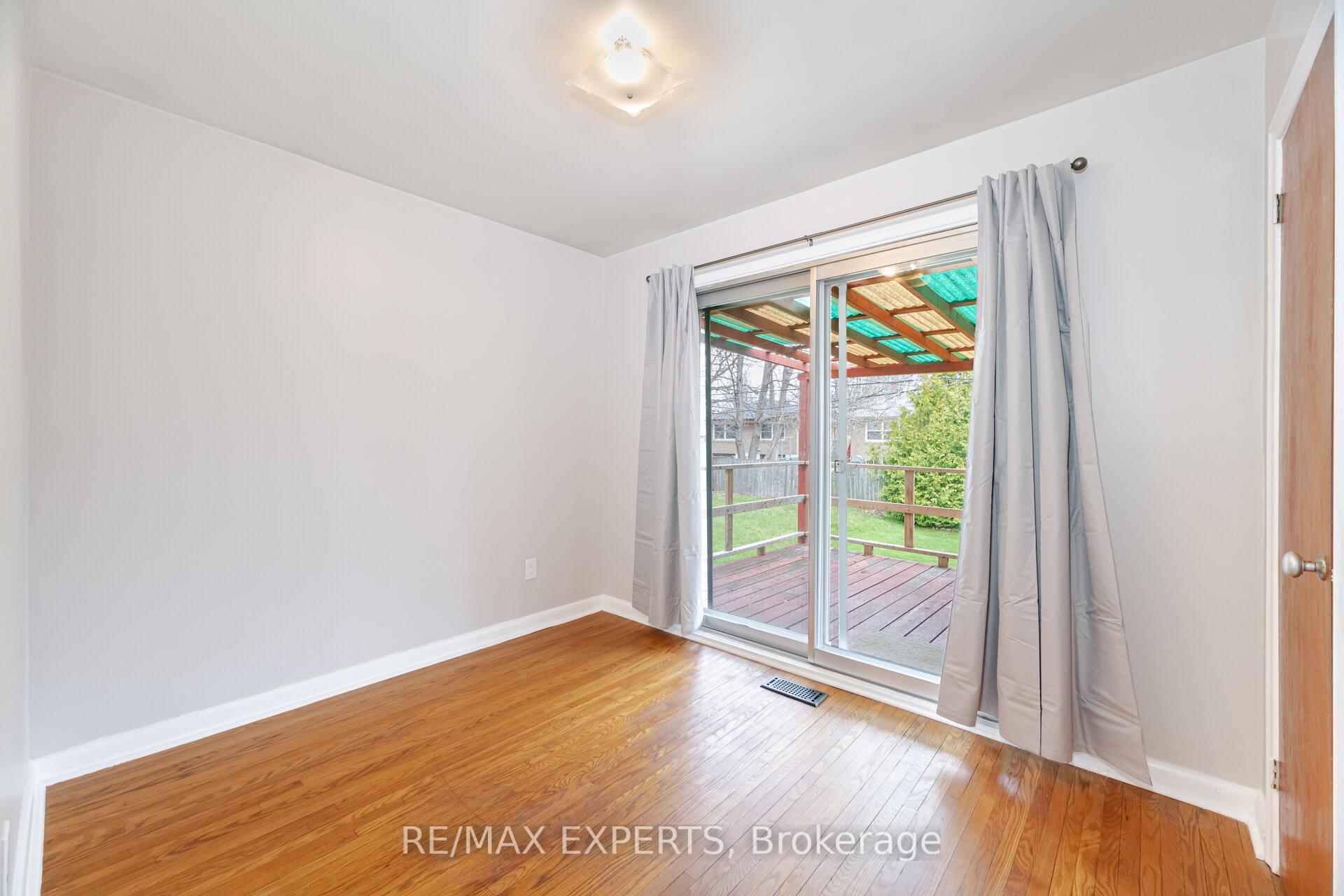 Photo 18 of 61 Sharbot Avenue, Scarborough, Woburn — HOMEH