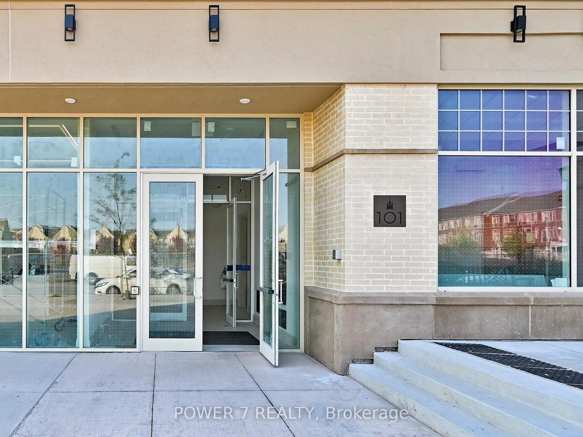 Photo 42 of Unit 337, 101 Cathedral High Street, Markham, Cathedraltown — HOMEH