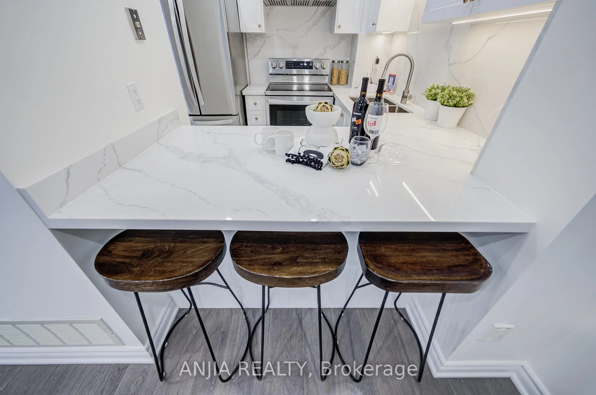 Photo 17 of Unit 32, 735 New Westminster Drive, Vaughan, Brownridge — HOMEH