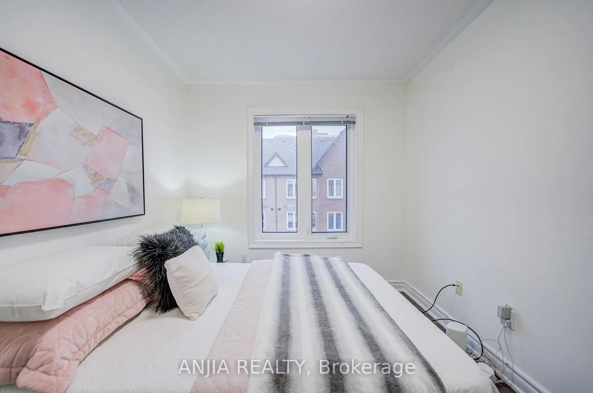 Photo 34 of Unit 32, 735 New Westminster Drive, Vaughan, Brownridge — HOMEH