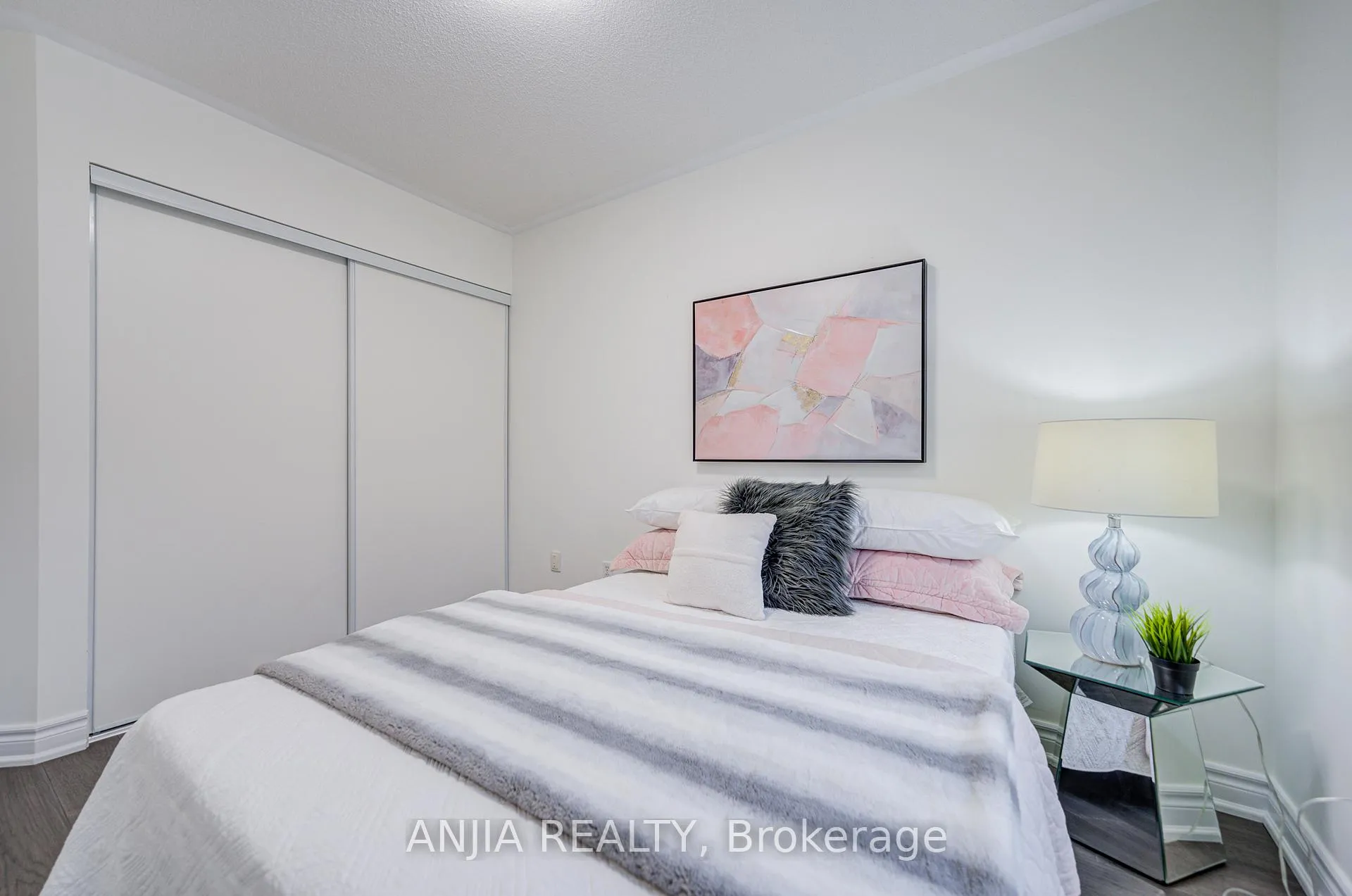 Photo 35 of Unit 32, 735 New Westminster Drive, Vaughan, Brownridge — HOMEH