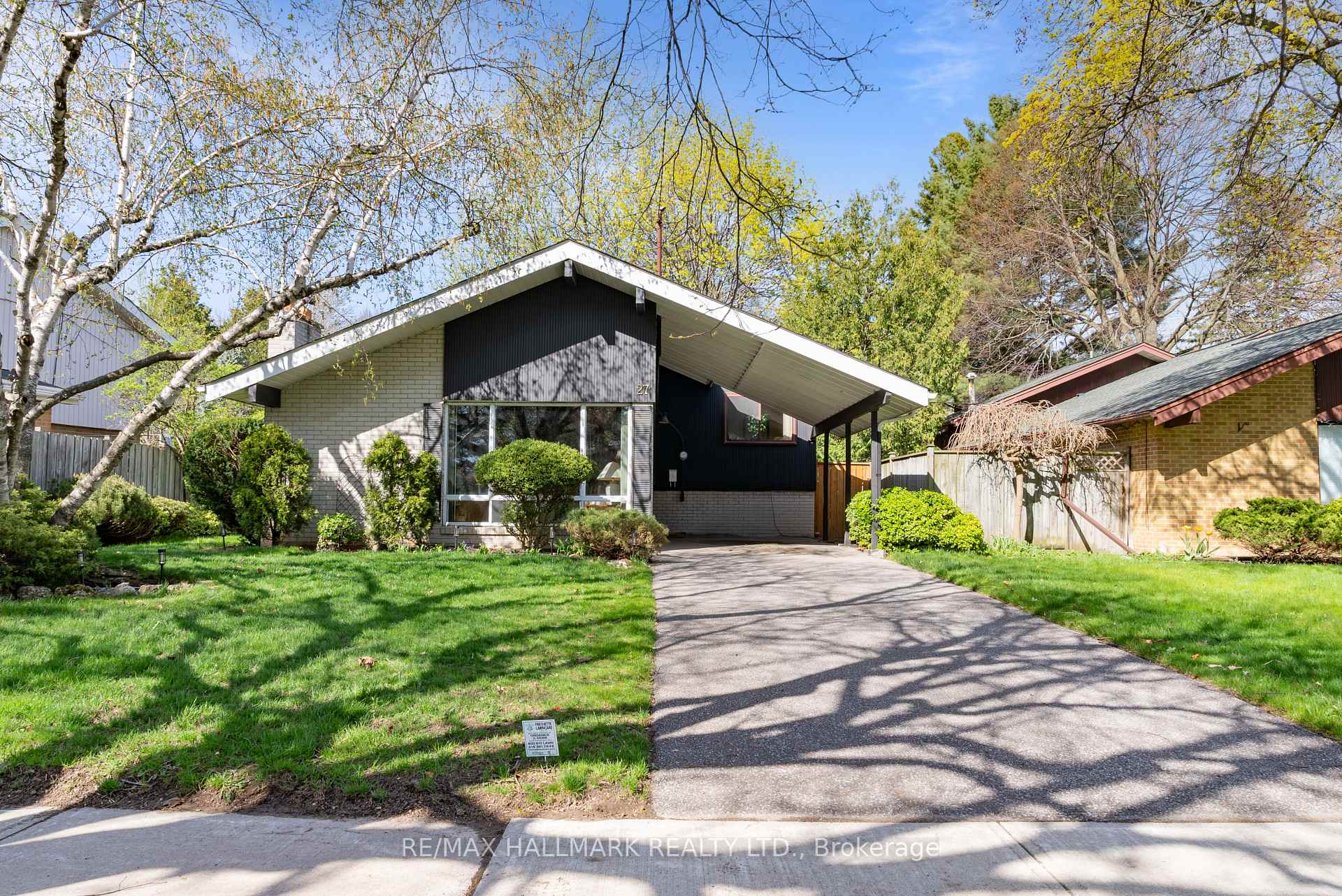 Photo 1 of 27 Oakley Boulevard, Scarborough, Bendale — HOMEH