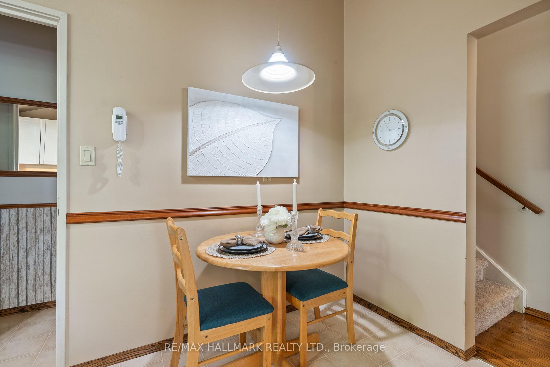 Photo 13 of 27 Oakley Boulevard, Scarborough, Bendale — HOMEH