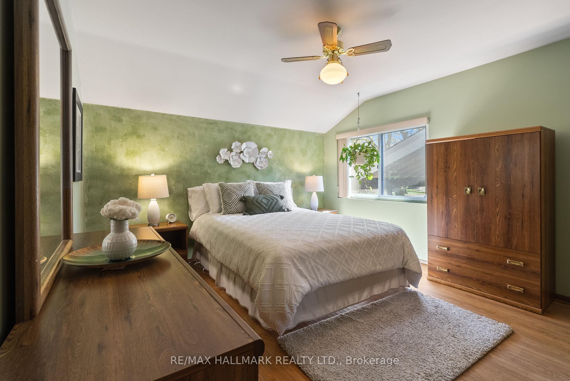 Photo 14 of 27 Oakley Boulevard, Scarborough, Bendale — HOMEH