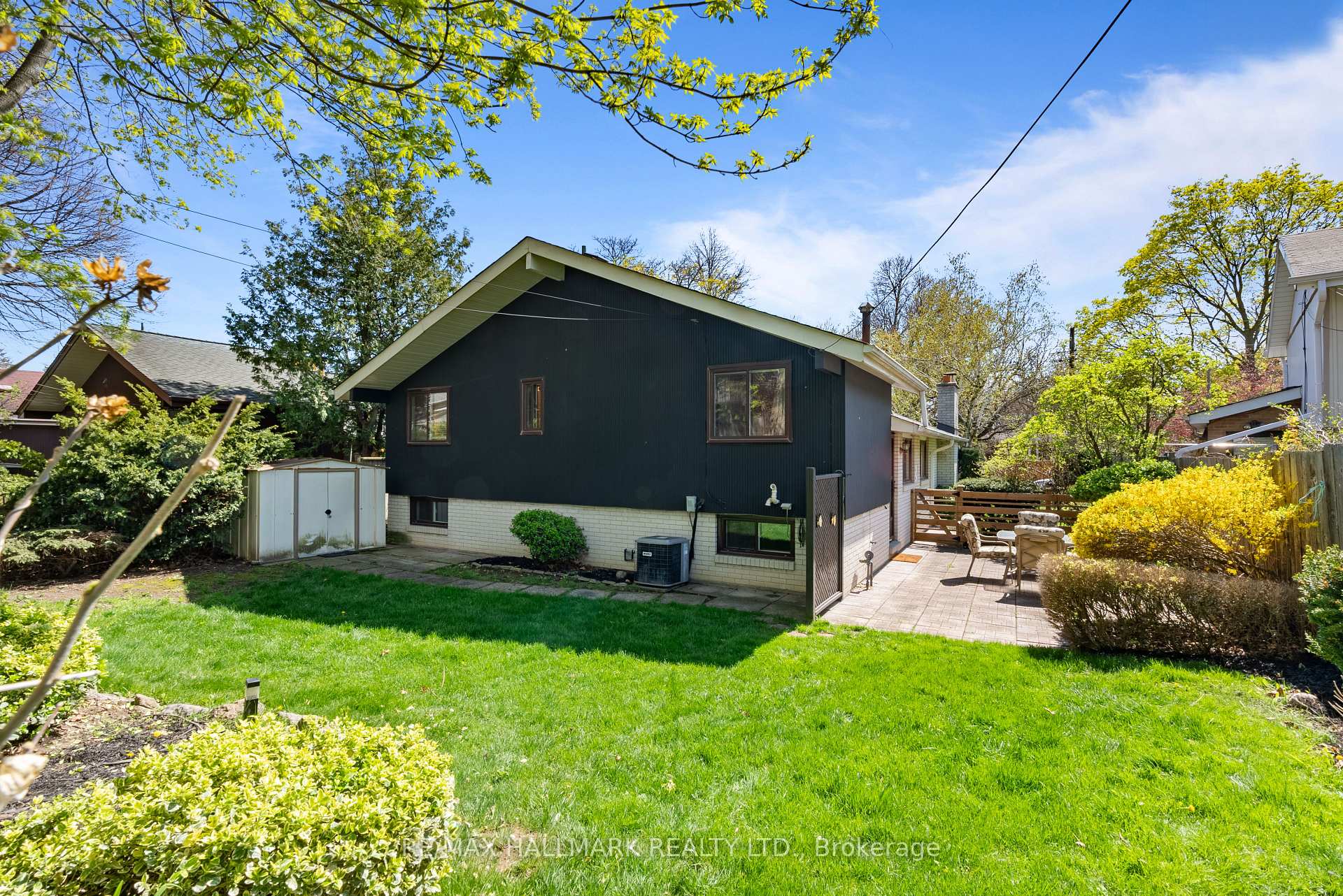 Photo 26 of 27 Oakley Boulevard, Scarborough, Bendale — HOMEH