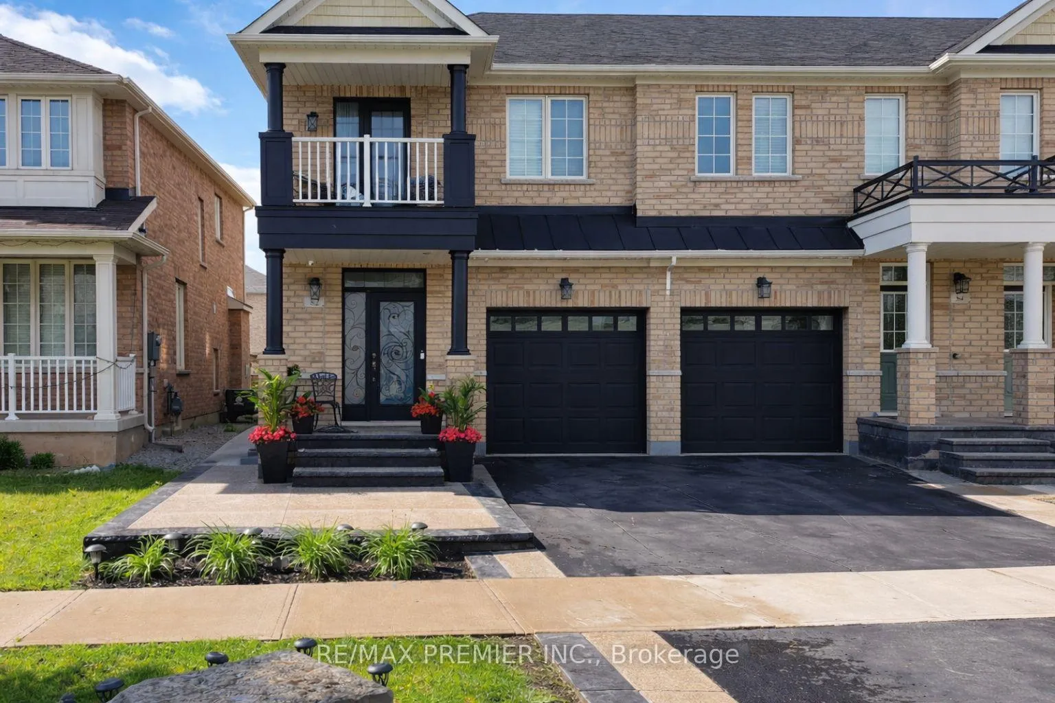 Front of 82 Chesterwood Crescent