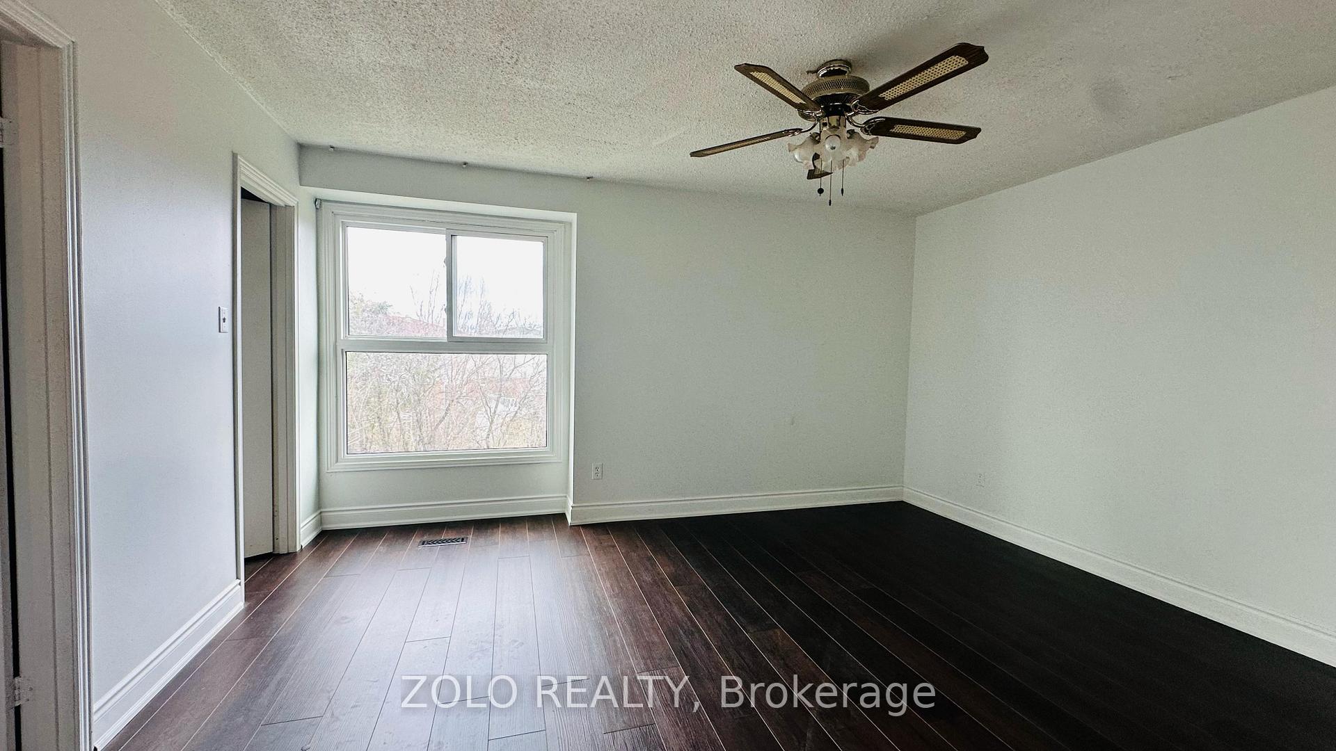 Photo 2 of Unit Main, 5 Roscoe Road N, Scarborough, Rouge — HOMEH