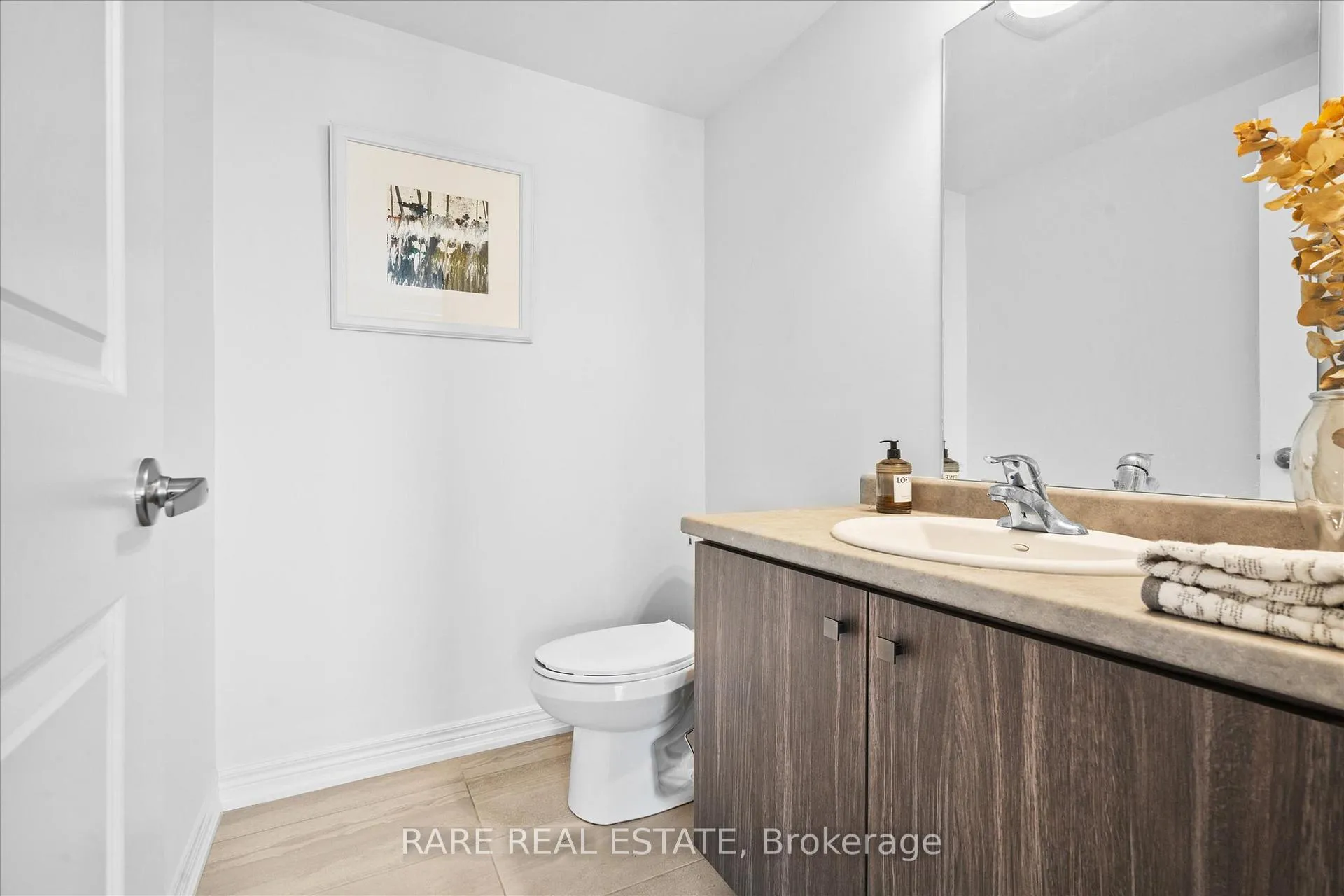 Photo 16 of 112 Dryden Lane, Hamilton, McQuesten — HOMEH