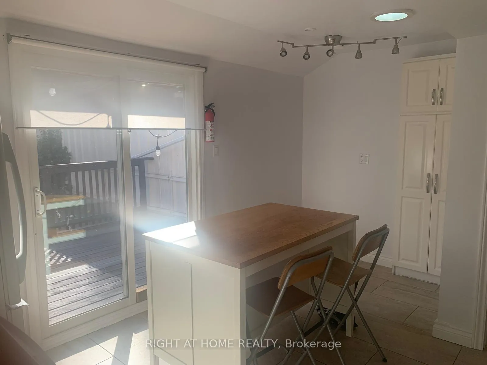 Photo 4 of 38 Beechwood Avenue, Hamilton, Stipley — HOMEH