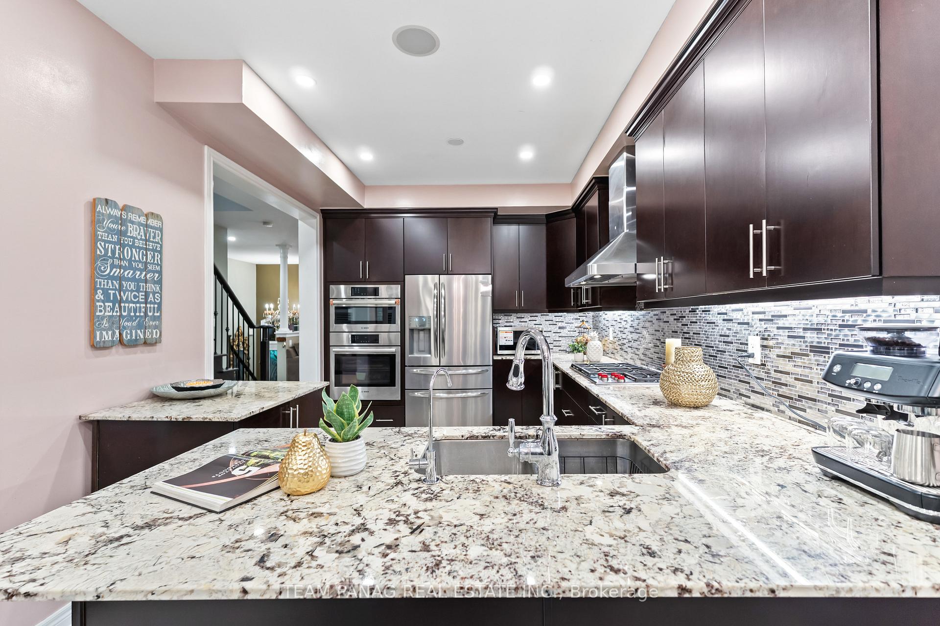 Photo 16 of 22 Cedarsprings Way, Brampton, Sandringham-Wellington — HOMEH