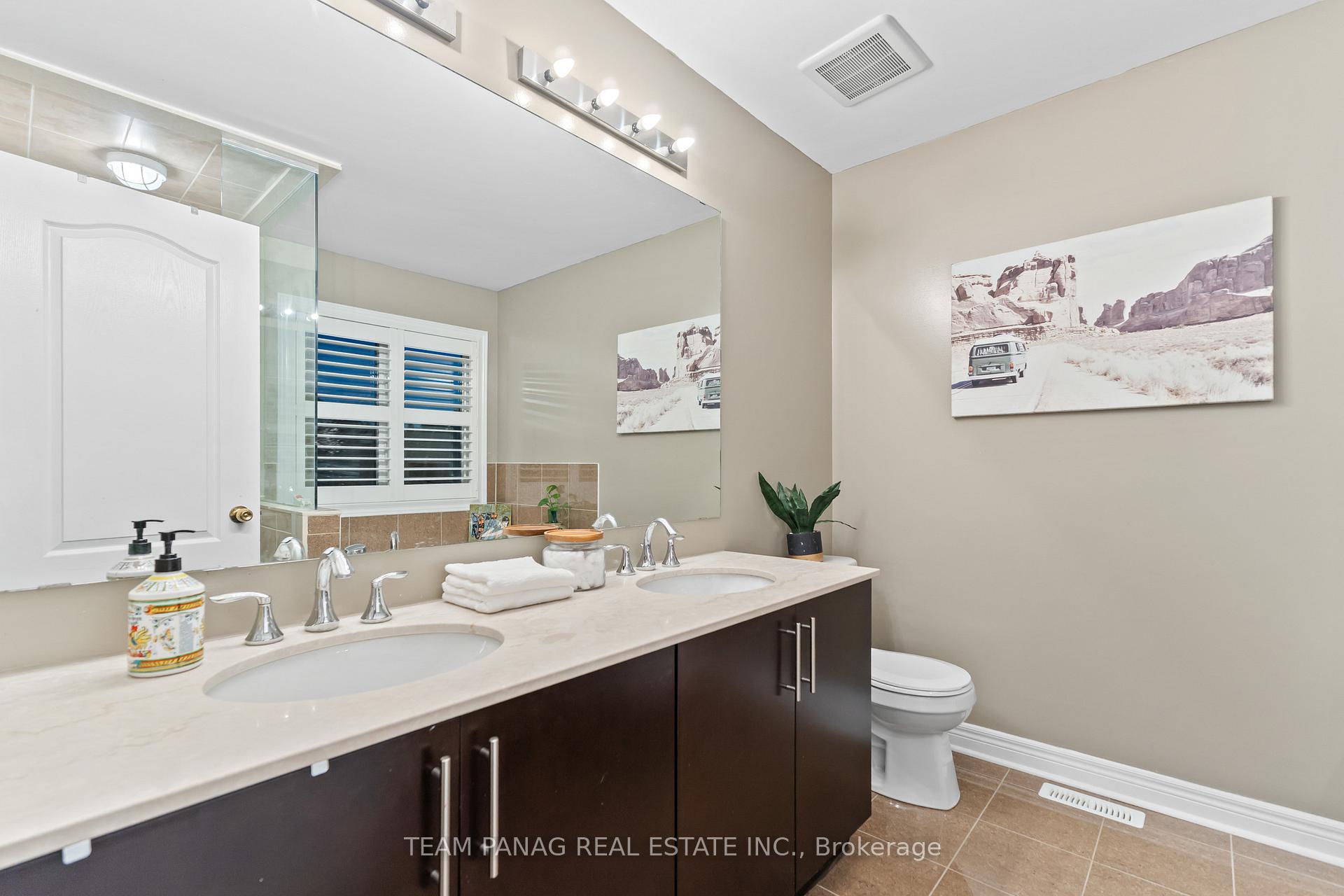 Photo 19 of 22 Cedarsprings Way, Brampton, Sandringham-Wellington — HOMEH