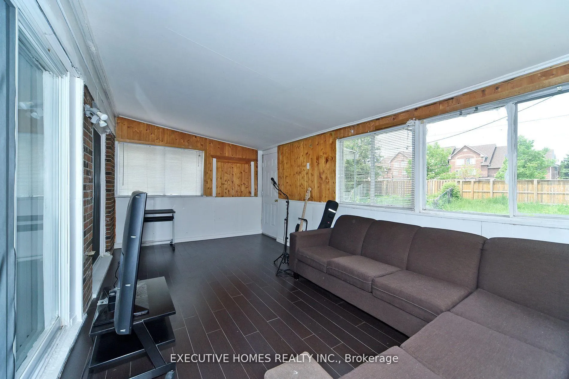 Photo 13 of 194 Braymore Boulevard, Scarborough, Rouge — HOMEH