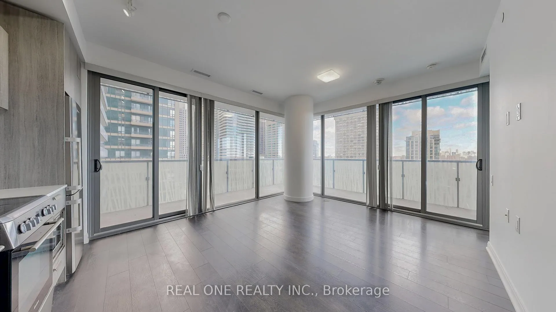 Photo 6 of Unit 2510, 50 Charles Street E, Toronto, Church-Yonge Corridor — HOMEH