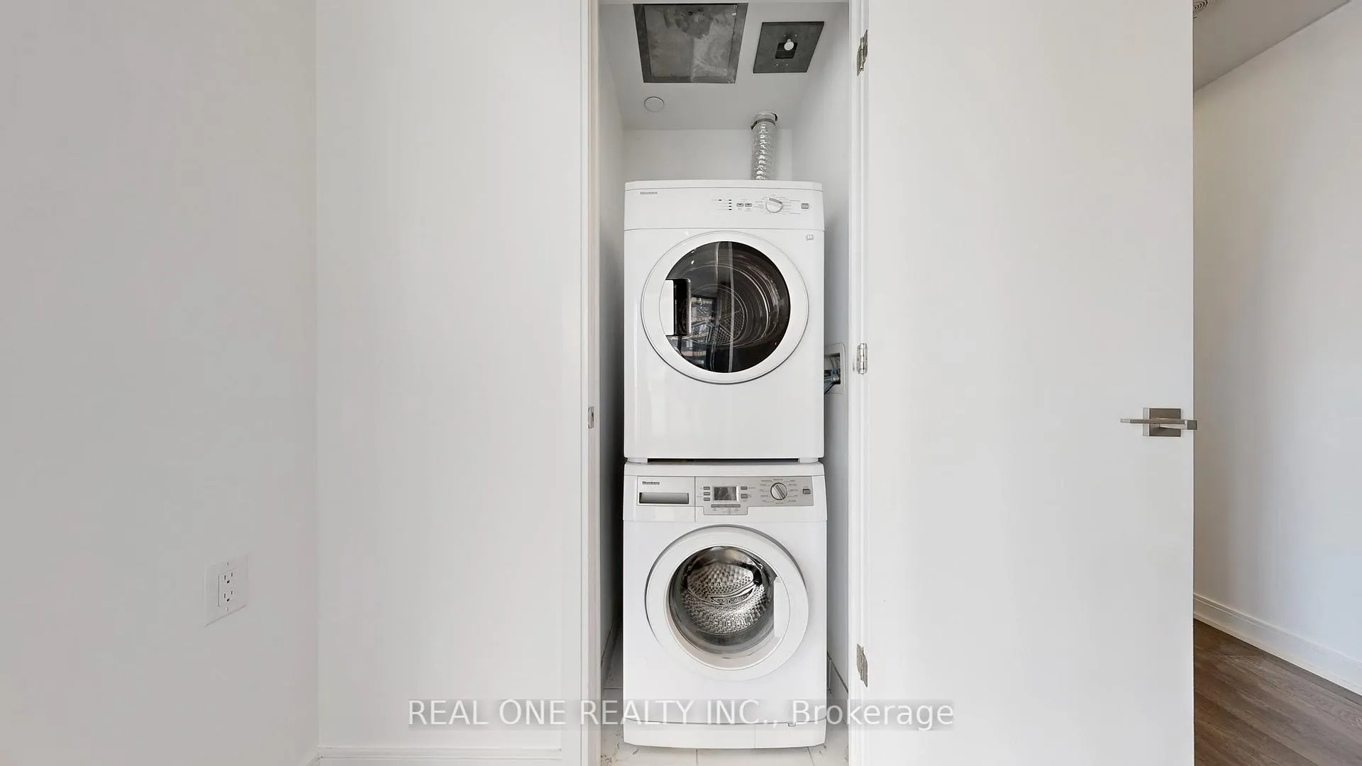 Photo 10 of Unit 2510, 50 Charles Street E, Toronto, Church-Yonge Corridor — HOMEH