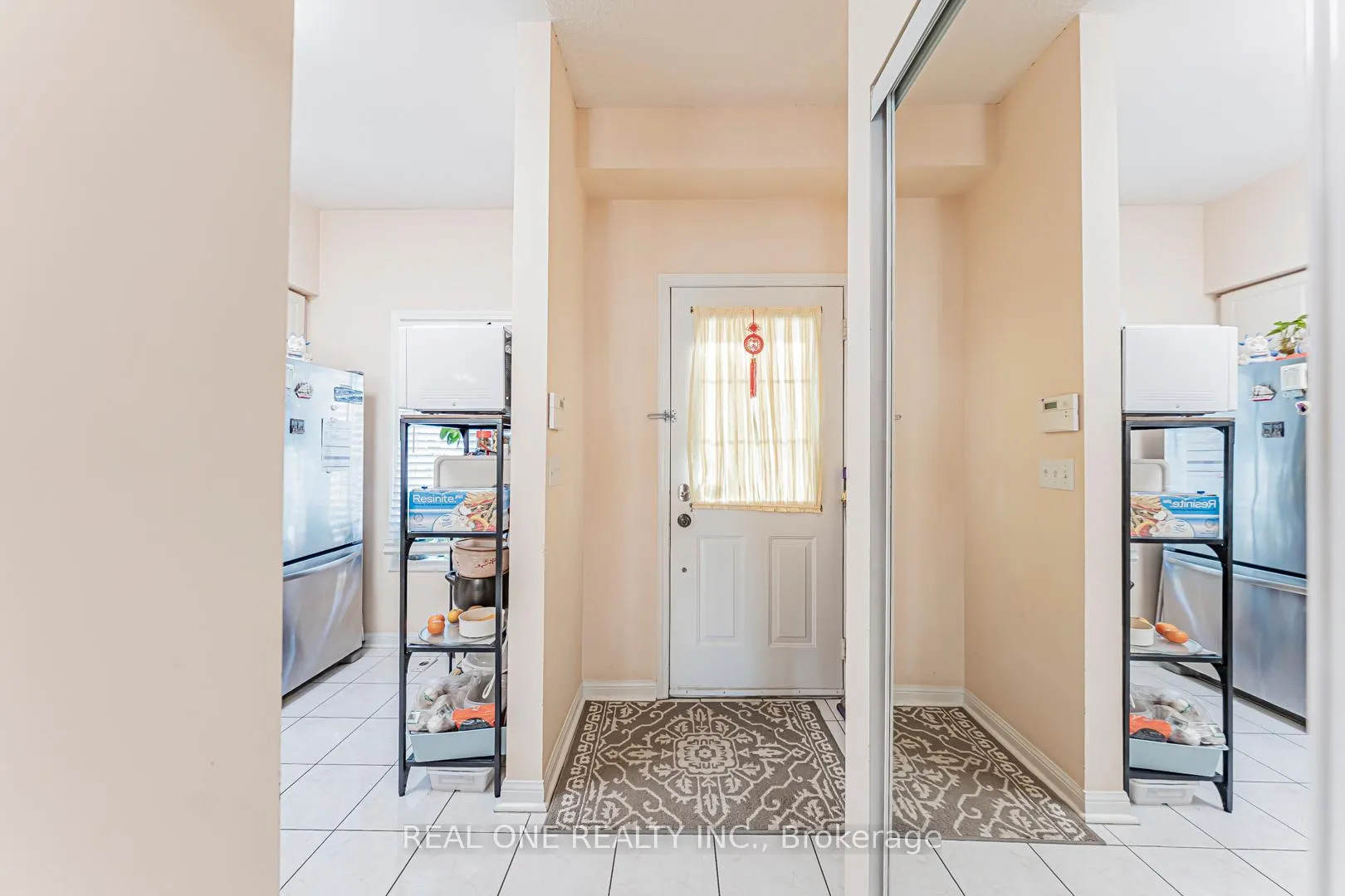 Photo 6 of Unit 5, 8 St Moritz Way, Markham, Unionville — HOMEH