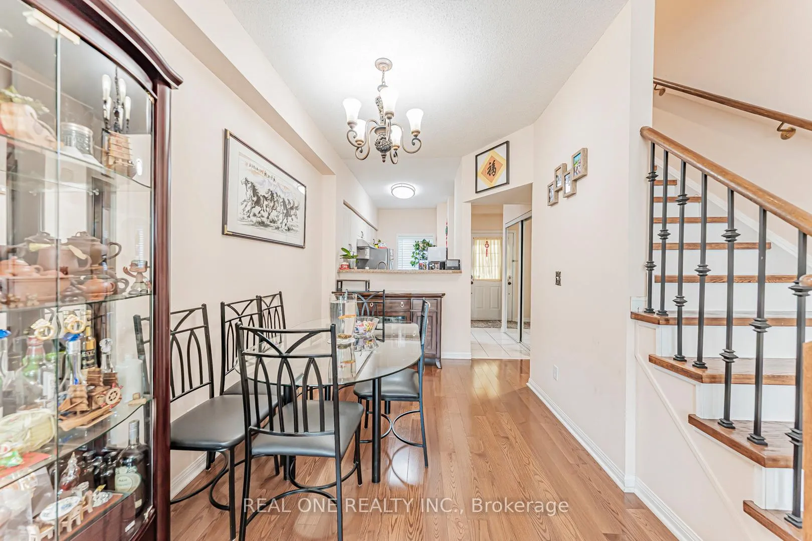 Photo 11 of Unit 5, 8 St Moritz Way, Markham, Unionville — HOMEH