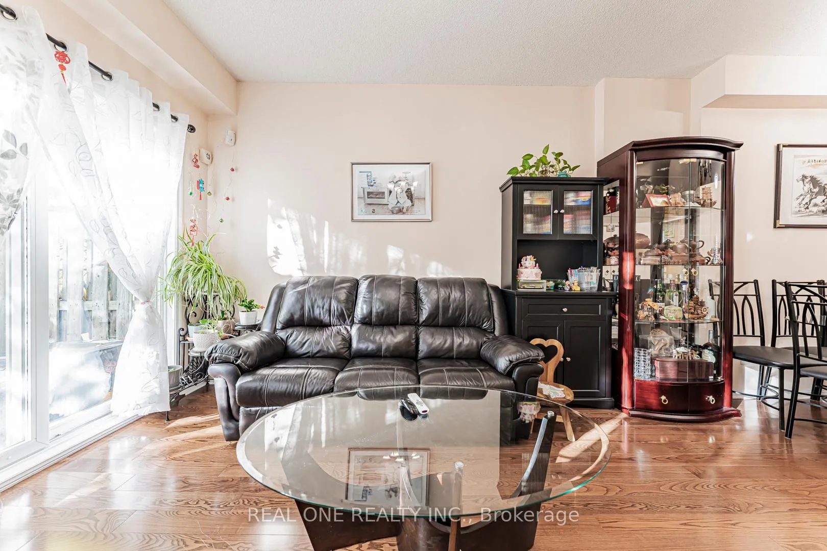 Photo 15 of Unit 5, 8 St Moritz Way, Markham, Unionville — HOMEH
