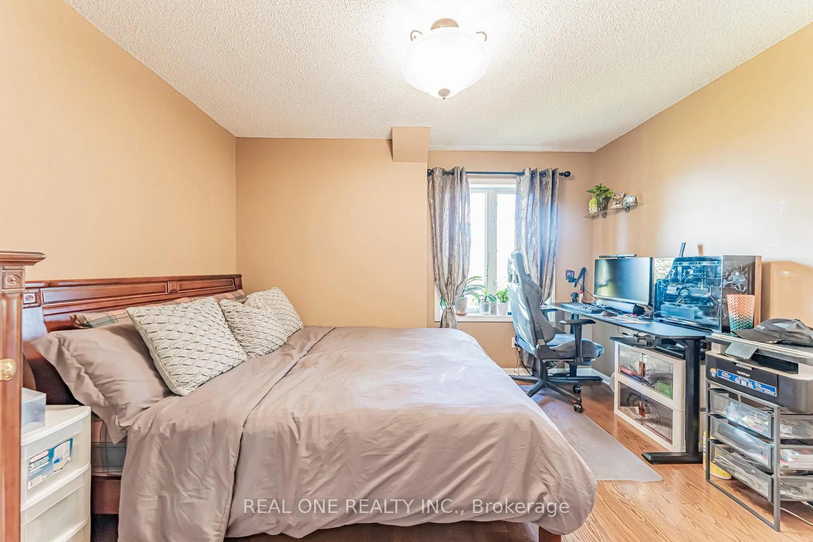 Photo 23 of Unit 5, 8 St Moritz Way, Markham, Unionville — HOMEH