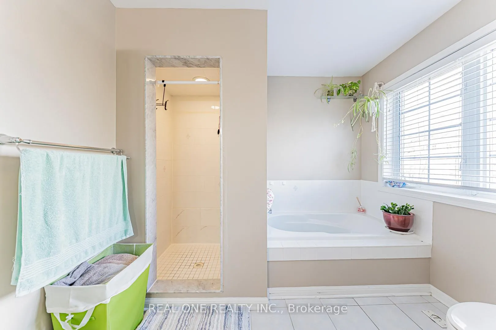 Photo 30 of Unit 5, 8 St Moritz Way, Markham, Unionville — HOMEH