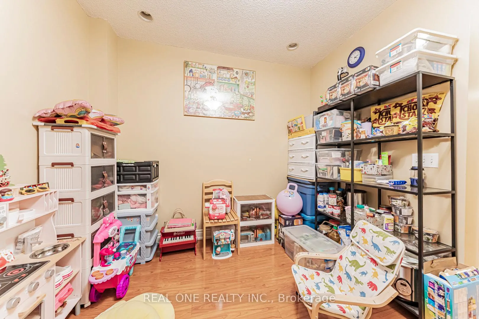 Photo 32 of Unit 5, 8 St Moritz Way, Markham, Unionville — HOMEH