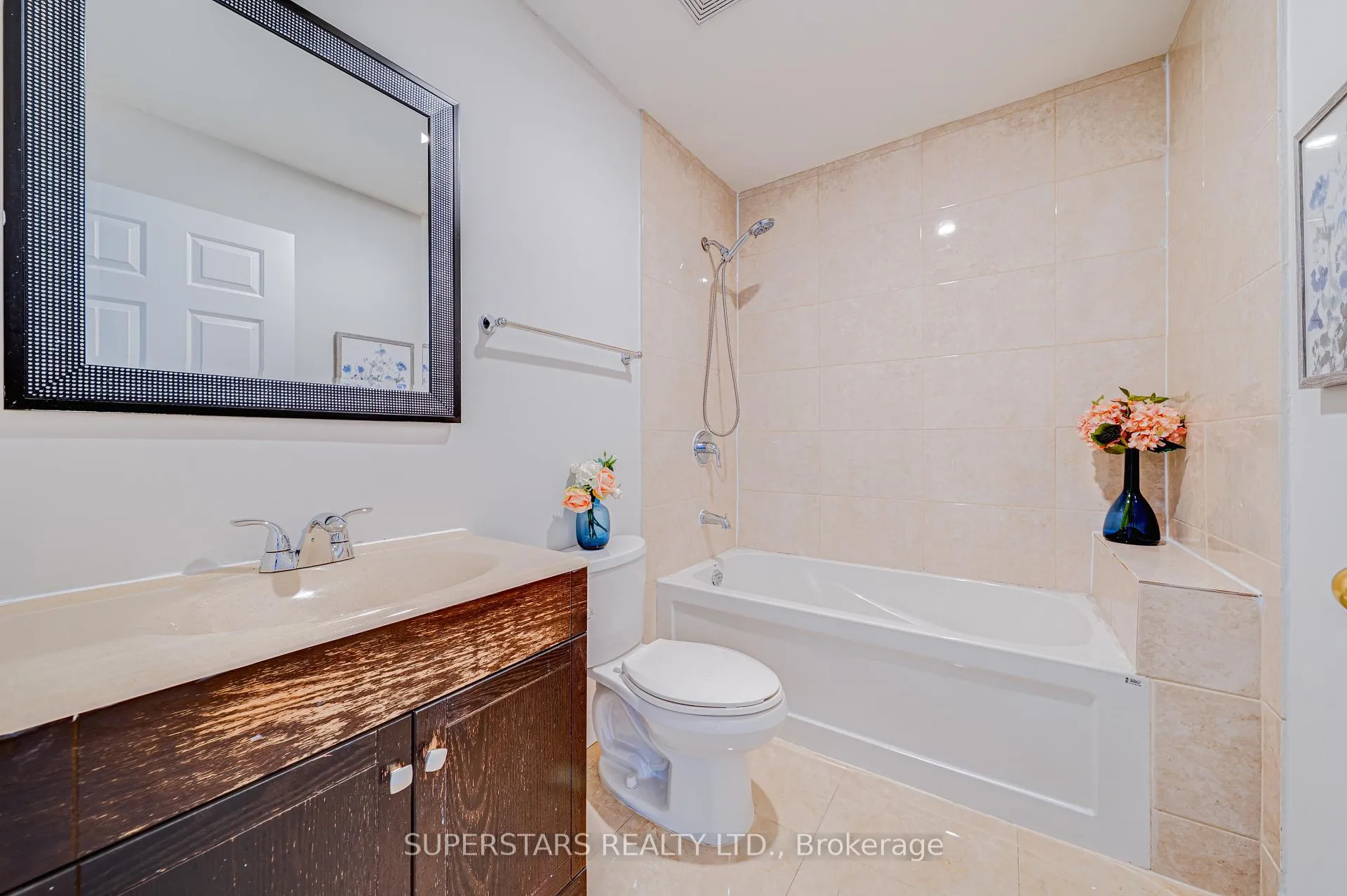 Photo 22 of 149 Tomlinson Circle, Markham, Buttonville — HOMEH