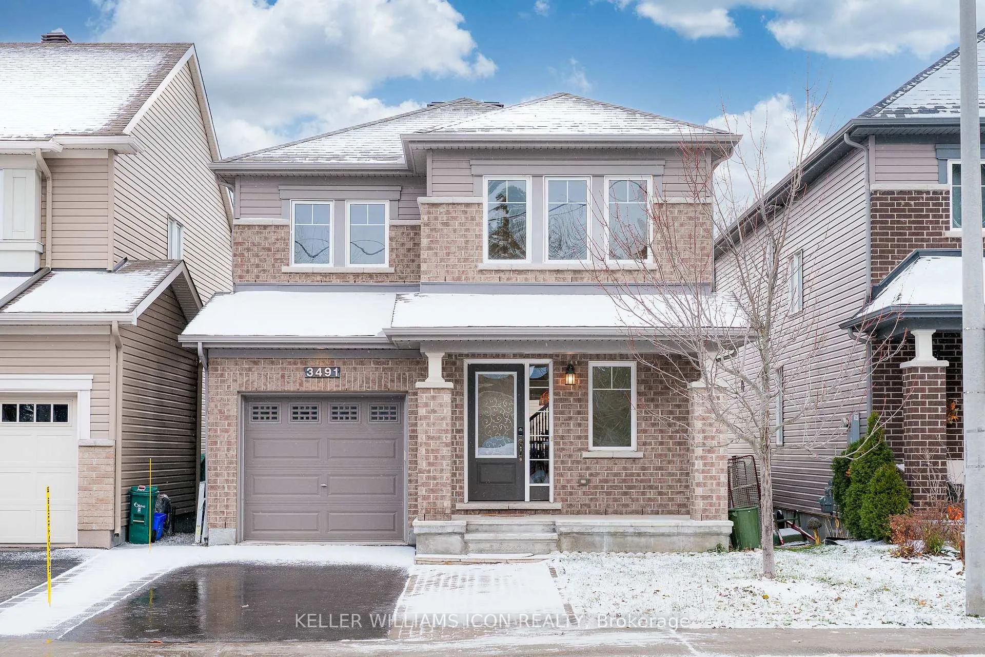 Front of 3491 Woodroffe Avenue