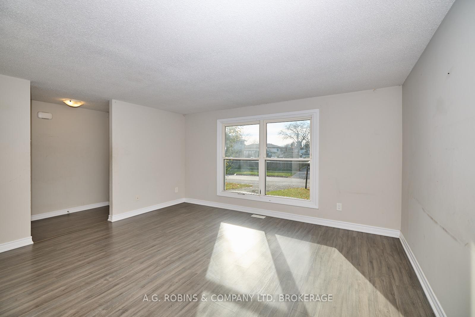 Photo 8 of 3 Calcott Court, Thorold, Confederation Heights — HOMEH