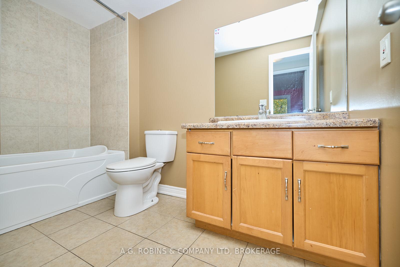 Photo 16 of 3 Calcott Court, Thorold, Confederation Heights — HOMEH