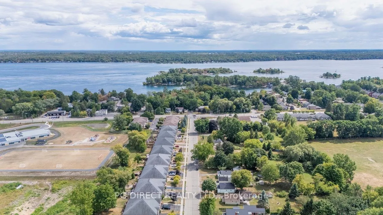Photo 20 of 18 Centre Street, Brockville — HOMEH