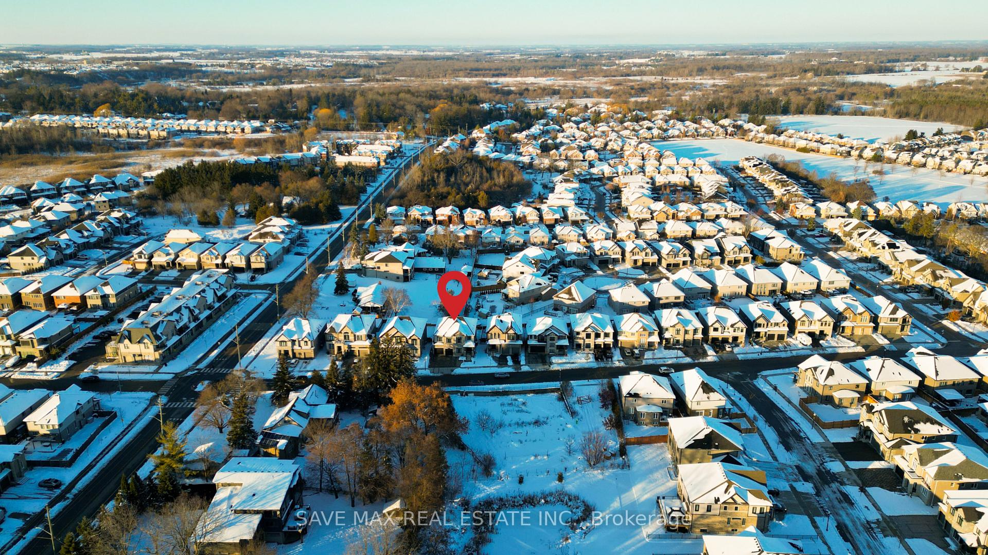Photo 3 of 26 Falconridge Drive, Kitchener — HOMEH