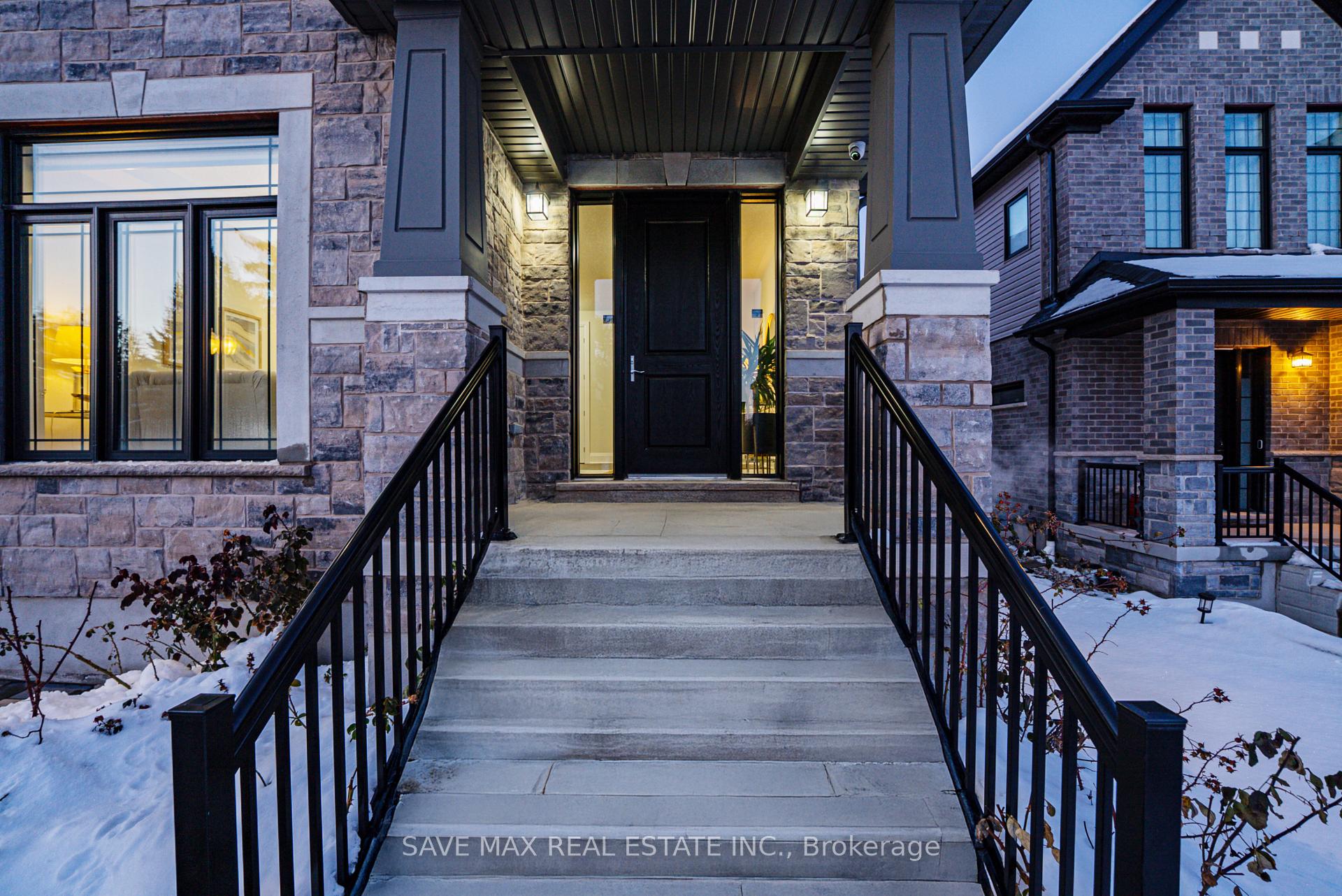 Photo 11 of 26 Falconridge Drive, Kitchener — HOMEH