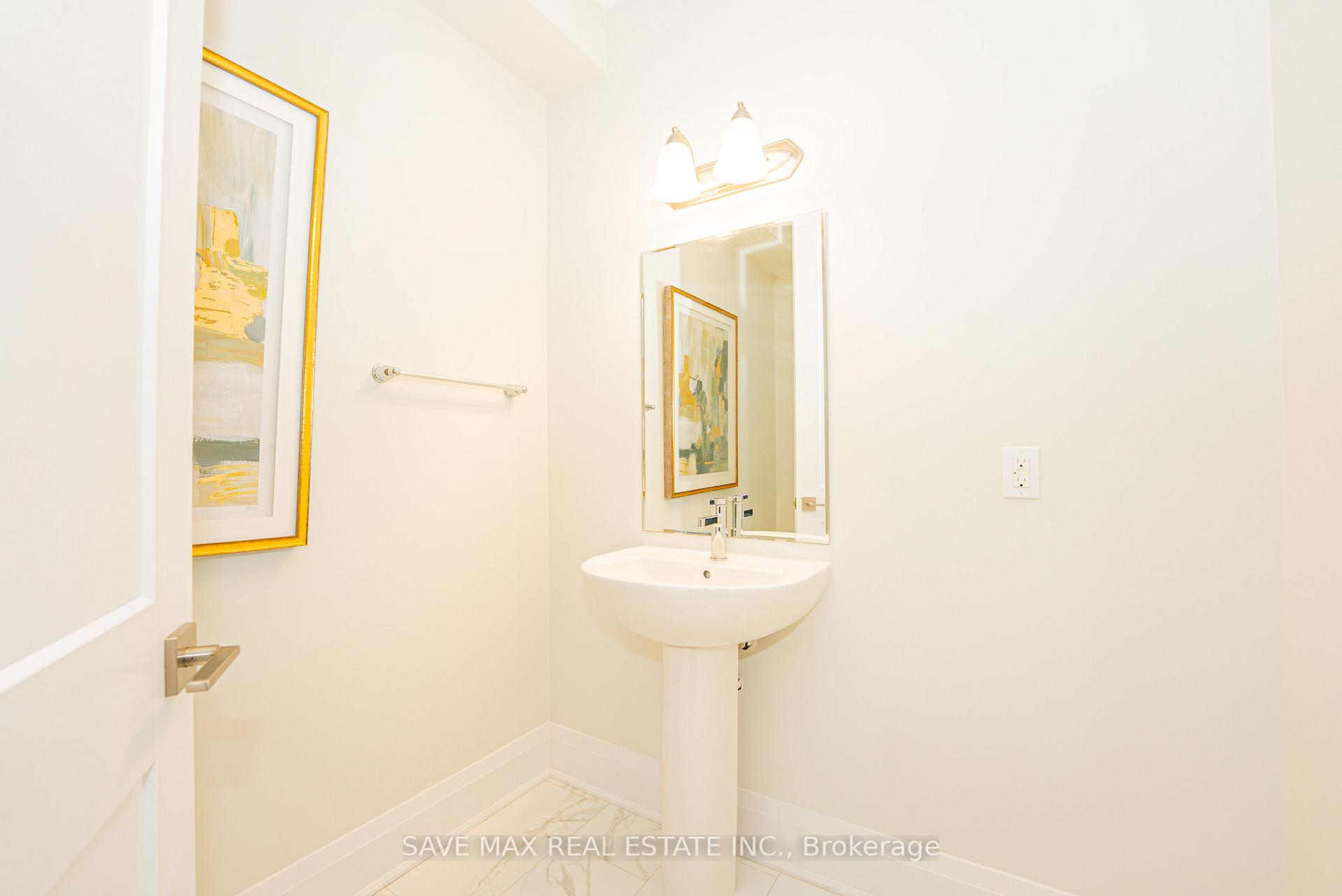Photo 18 of 26 Falconridge Drive, Kitchener — HOMEH