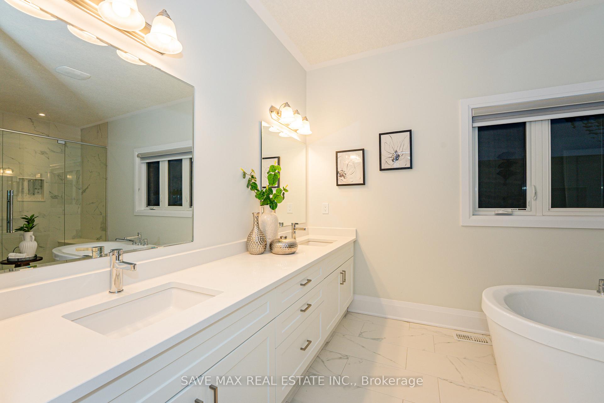 Photo 30 of 26 Falconridge Drive, Kitchener — HOMEH