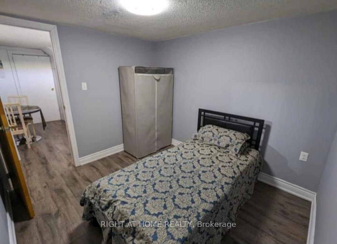 Photo 6 of Unit BSMT, 108 Bradstone Square, Scarborough, Malvern — HOMEH