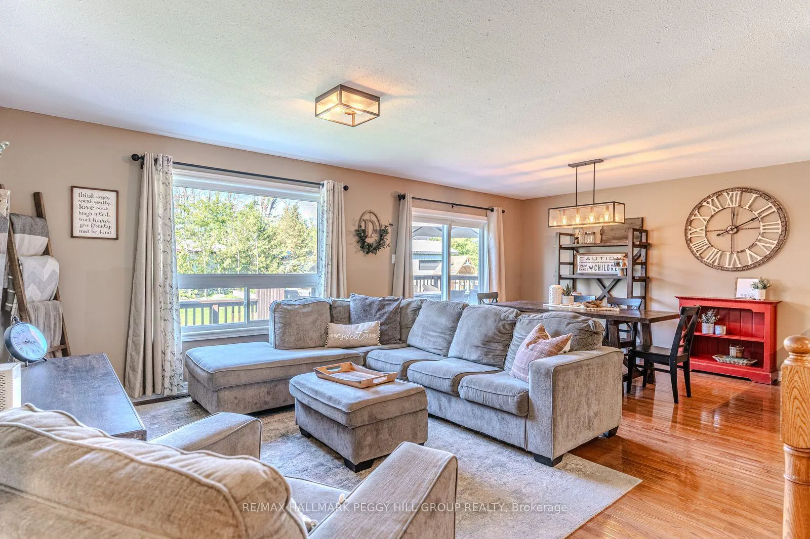 Photo 4 of 20 Rosemarie Drive, Oro-Medonte, Rural Oro-Medonte — HOMEH