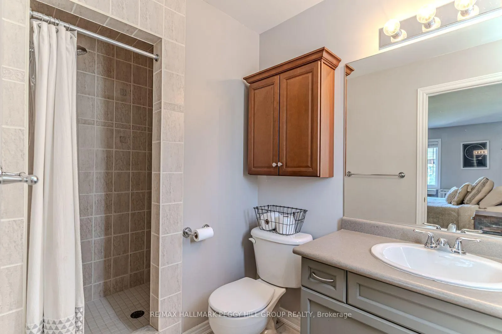 Photo 12 of 20 Rosemarie Drive, Oro-Medonte, Rural Oro-Medonte — HOMEH